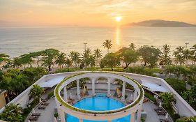 Sunrise Nha Trang Beach Hotel & Spa