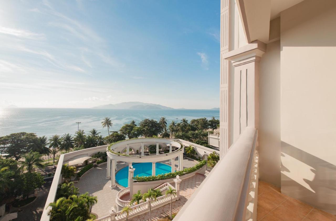 Sunrise Nha Trang Beach Hotel & Spa Exterior photo