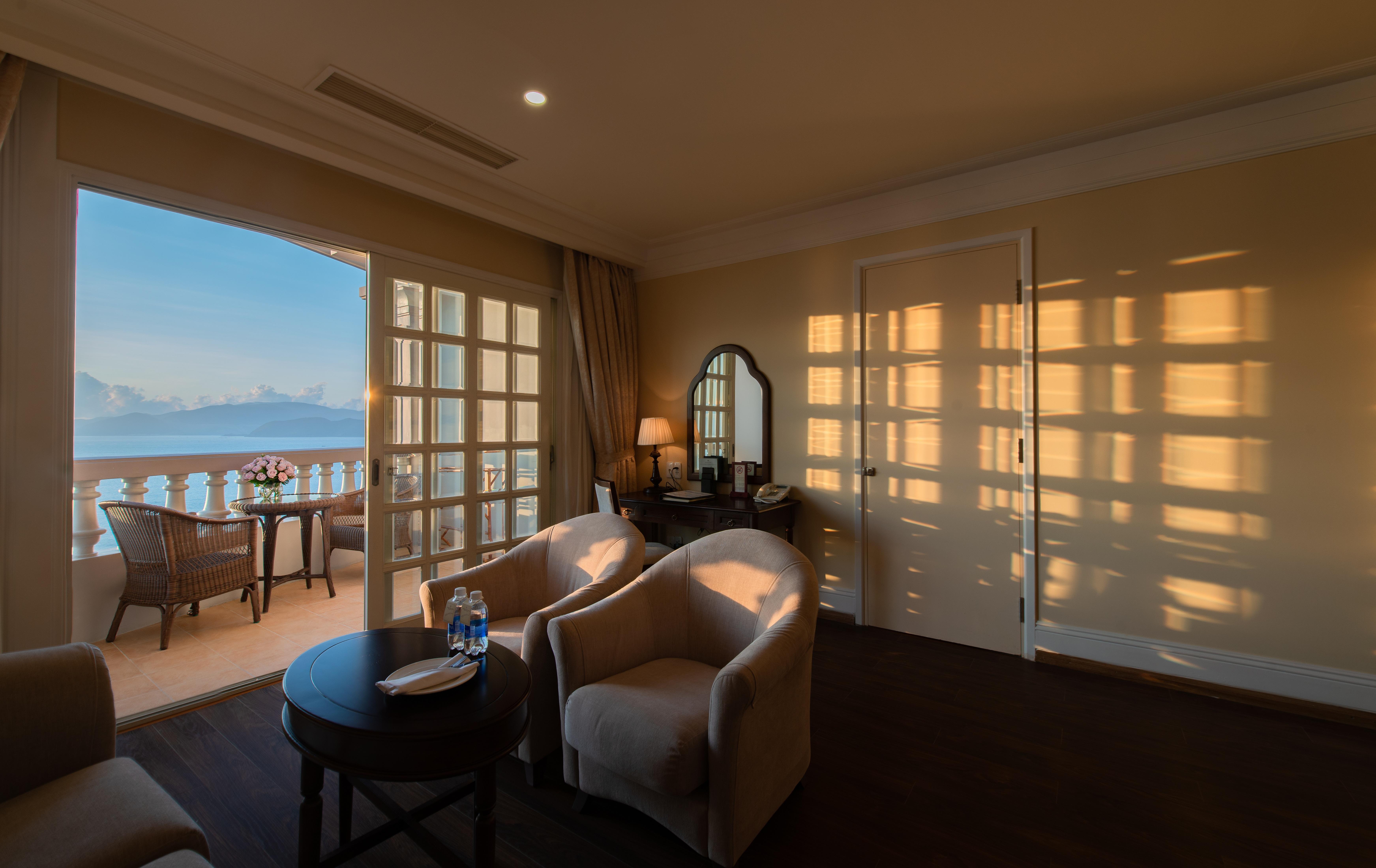 Sunrise Nha Trang Beach Hotel & Spa Exterior photo