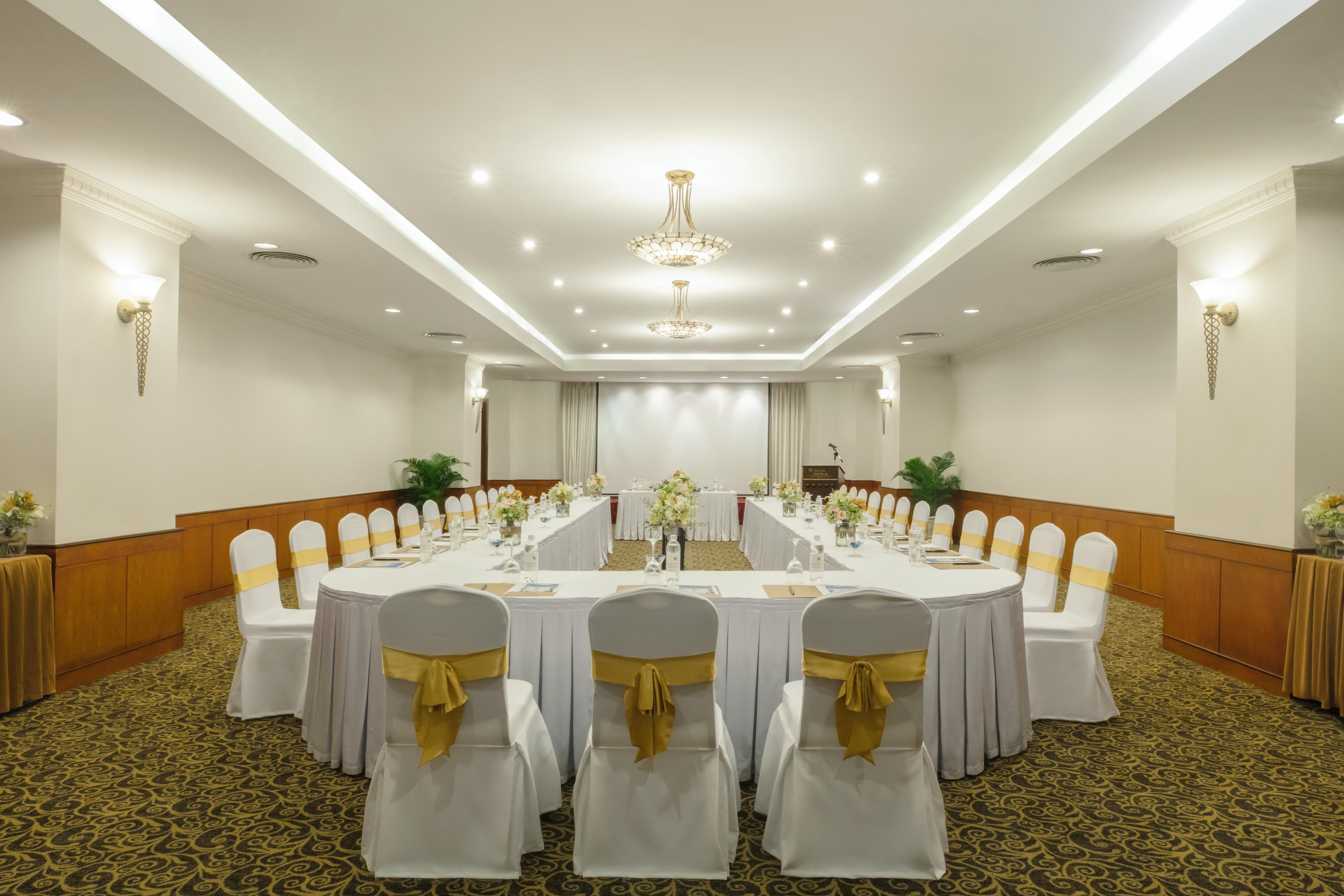 Sunrise Nha Trang Beach Hotel & Spa Exterior photo