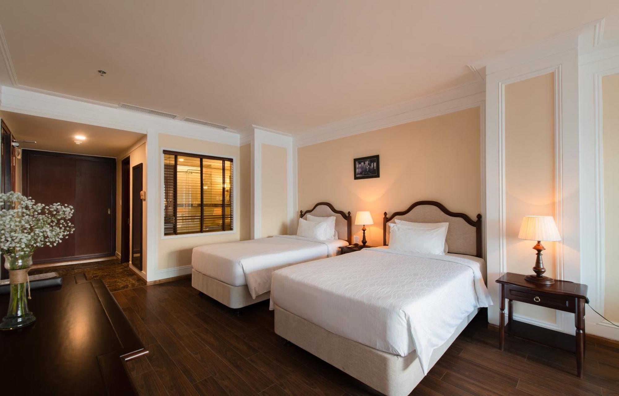 Sunrise Nha Trang Beach Hotel & Spa Exterior photo